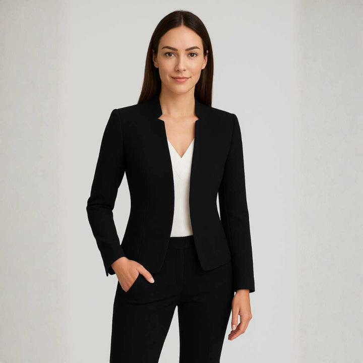 Blazer Feminino Preto Corte Slim Acinturado